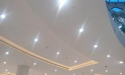 Installation of a Gyproc plate ceiling for a large room of 120m2